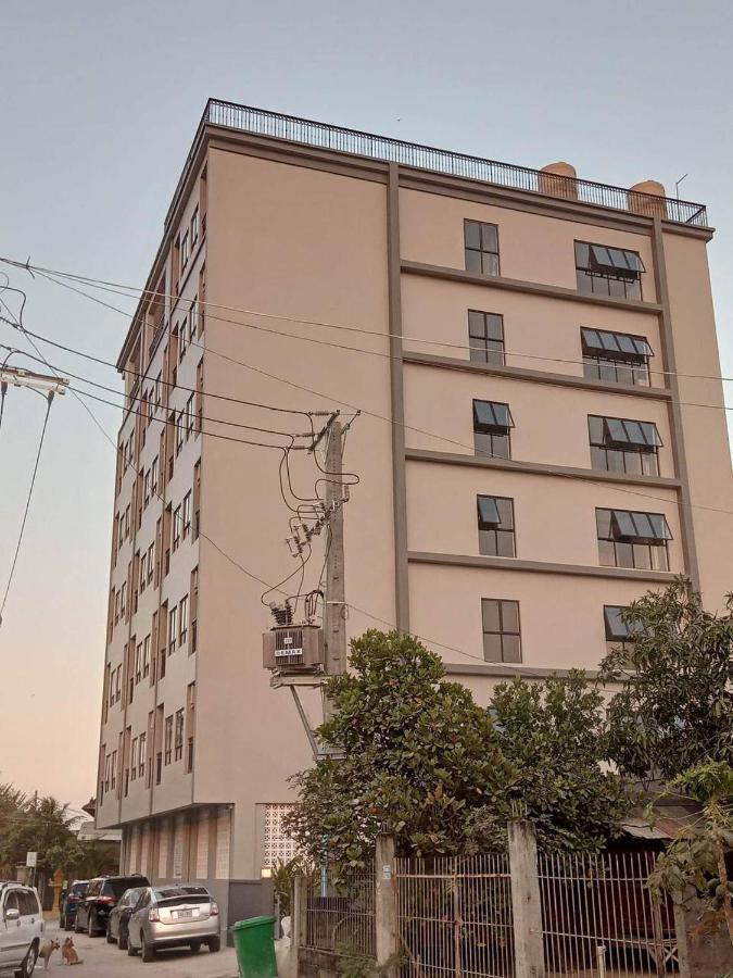 Hotel Chom Chao City Phnom Penh Exterior photo